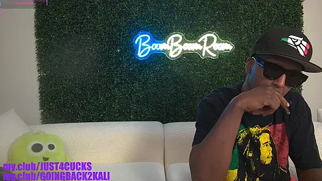 boomboomr00m's Live Sex Cam Show