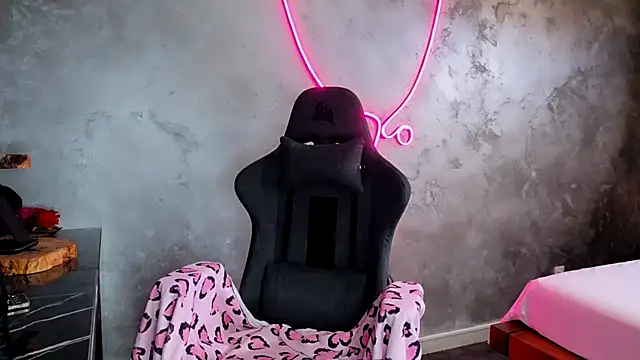 LeylaRosse's Live Sex Cam Show