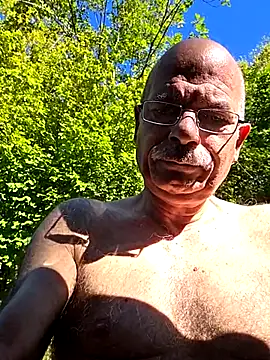 bottomhairy's Live Sex Cam Show