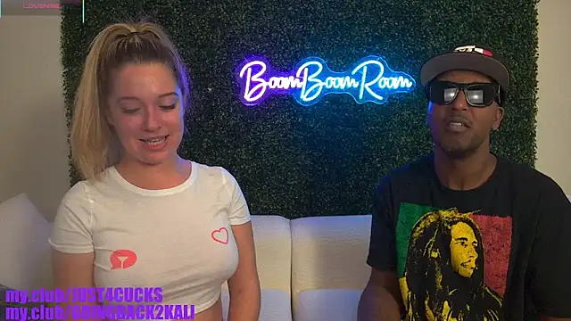 boomboomr00m's Live Sex Cam Show