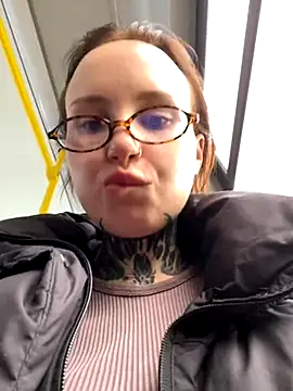 bebabenny's Live Sex Cam Show