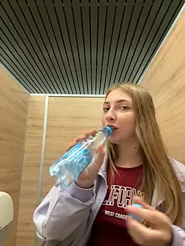 Sunny___Bunny's Live Sex Cam Show