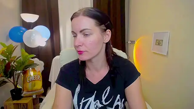 SaraLoritte's Live Sex Cam Show