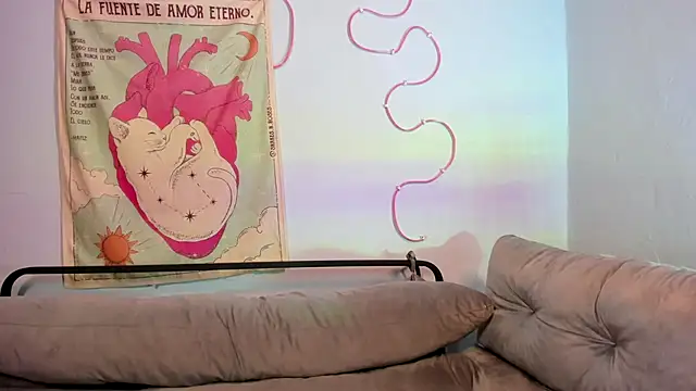 VesnaObscura's Live Sex Cam Show
