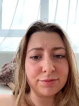 curvyflawless' Live Sex Cam Show