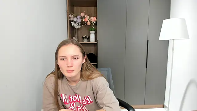 DedeCaterina's Live Sex Cam Show