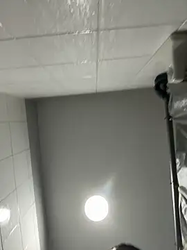 MilkEmAll's Live Sex Cam Show