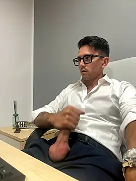 masterboss_'s Live Sex Cam Show