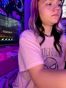 Cutiepiespanks' Live Sex Cam Show