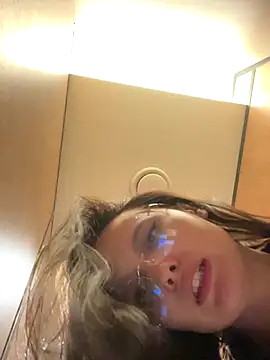Apple__Brandy's Live Sex Cam Show