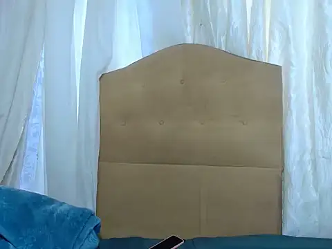 Charmingboobs83's Live Sex Cam Show