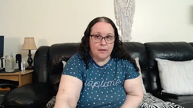 Juicy_Julie469's Live Sex Cam Show