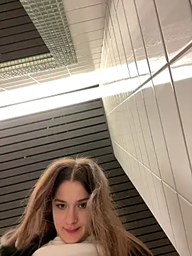 KittyQueeny's Live Sex Cam Show