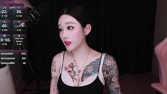 SHENSHEN-2025's Webcam Show