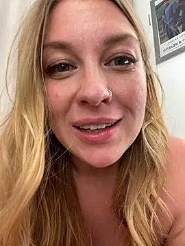 Sweet___Emily's Live Sex Cam Show