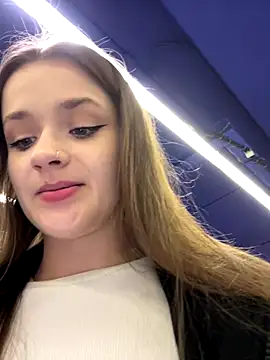 KittyQueeny's Live Sex Cam Show