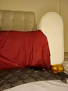 msarah32's Live Sex Cam Show