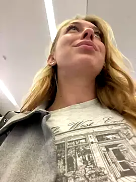 Sweet___Emily's Live Sex Cam Show