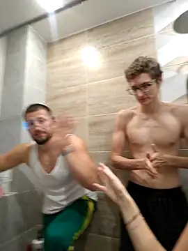 yourfavcouple_'s Live Sex Cam Show
