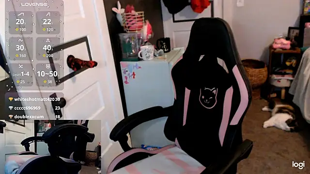 KierBearKisses' Webcam Show