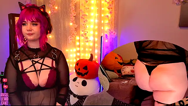 Angel-Lewd-Cake's Live Sex Cam Show