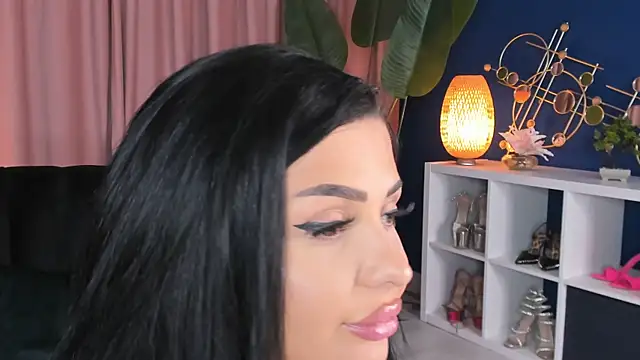 KylieKroftt's Live Sex Cam Show