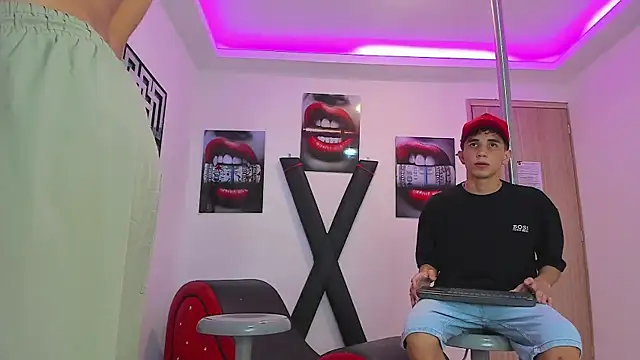 RED_EMPIRE's Live Sex Cam Show