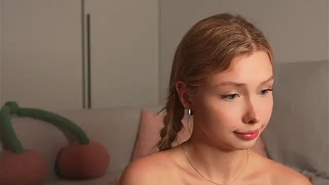 april_blush's Live Sex Cam Show