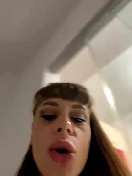 BabyBee_'s Live Sex Cam Show