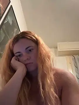 Yourfoxy05's Live Sex Cam Show