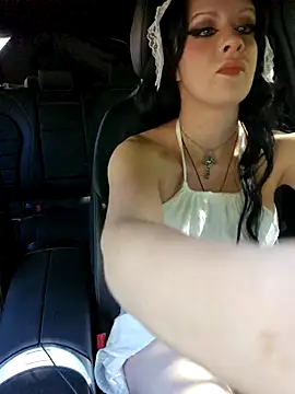 EVILYN's Live Sex Cam Show