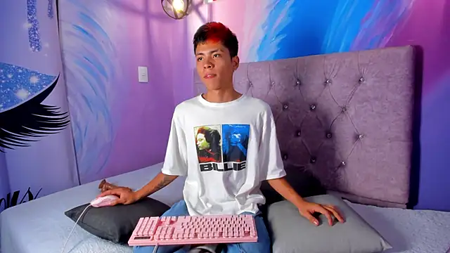MaxiWildd's Webcam Show