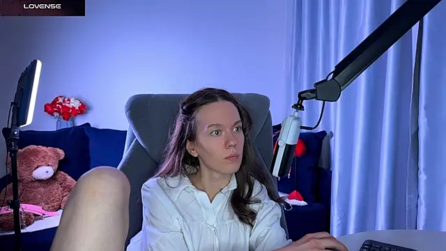 SharkyBaby's Live Sex Cam Show