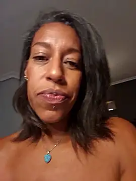 Goldenlace's Live Sex Cam Show