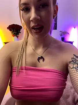 Cute-Alice's Live Sex Cam Show