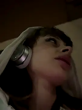 BabyBee_'s Live Sex Cam Show