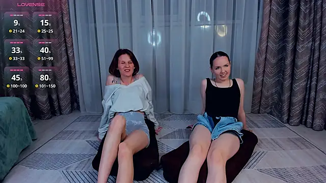 NinaMeaden's Live Sex Cam Show