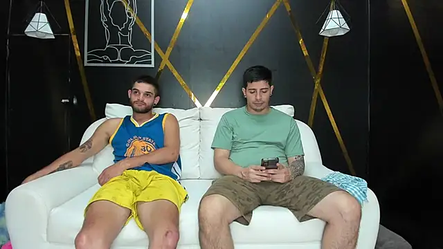 Awesome-Party's Webcam Show