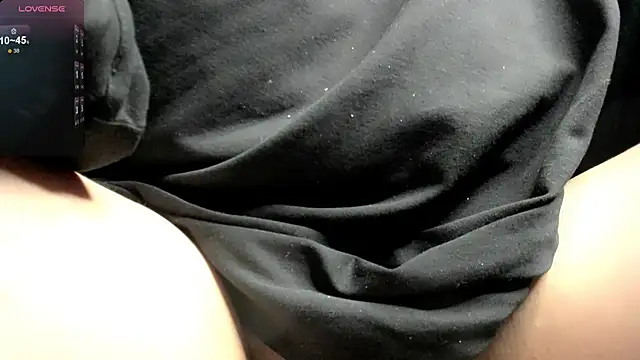 fem_to's Webcam Show