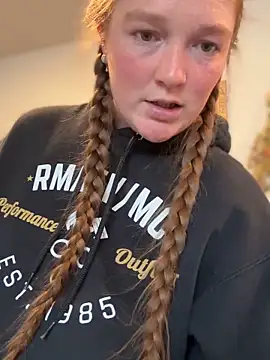 PussiesnCream_'s Live Sex Cam Show