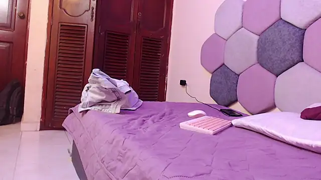 ivony_tgn's Live Sex Cam Show