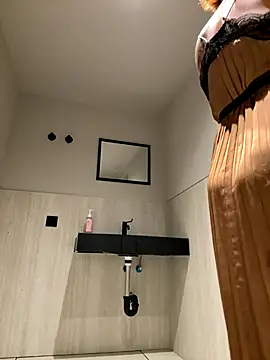 Selvaggia_official83's Live Sex Cam Show