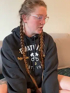 PussiesnCream_'s Live Sex Cam Show