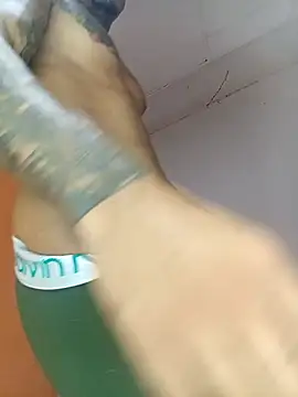 Tweenty Pertunjukan Kamera Seks Langsung