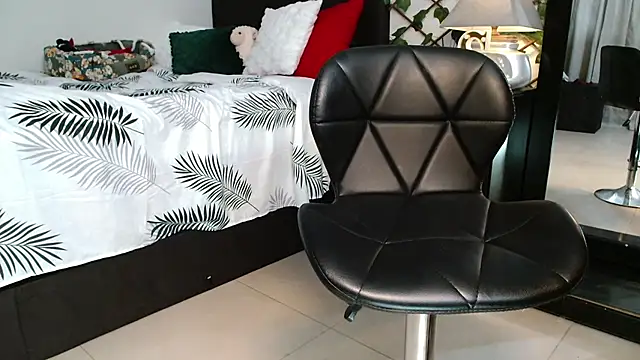 Dama_Scarlata18's Webcam Show