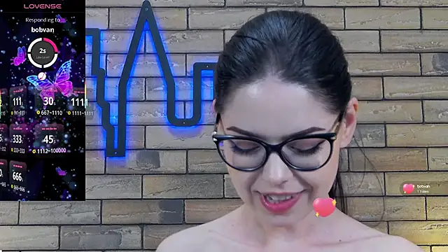KaylaLewys' Webcam Show