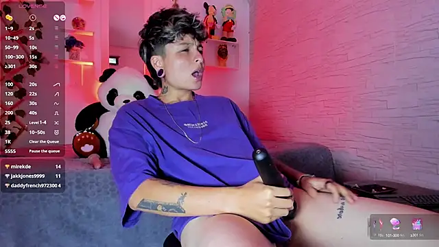 ZuryRamirez_'s Webcam Show