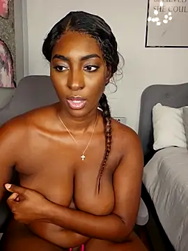 GoddessDDlynn's Webcam Show