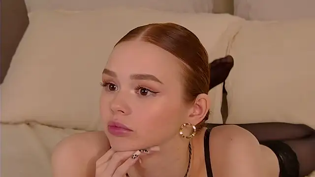 MiraBliss' Webcam Show