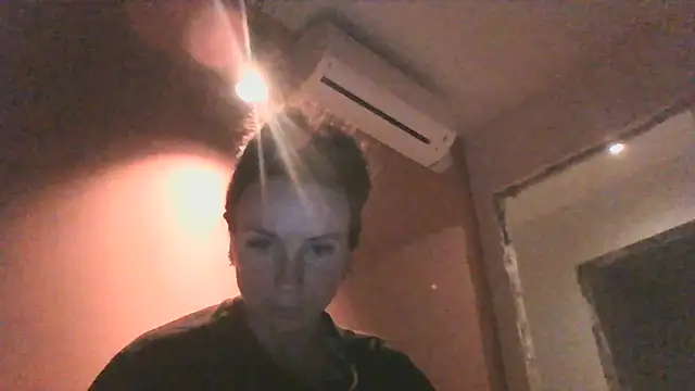 Justnani001's Live Sex Cam Show